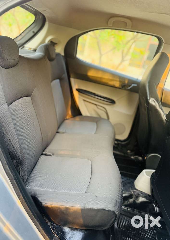 Tata Tiago 1.2 Revotron Xta, 2018, Petrol