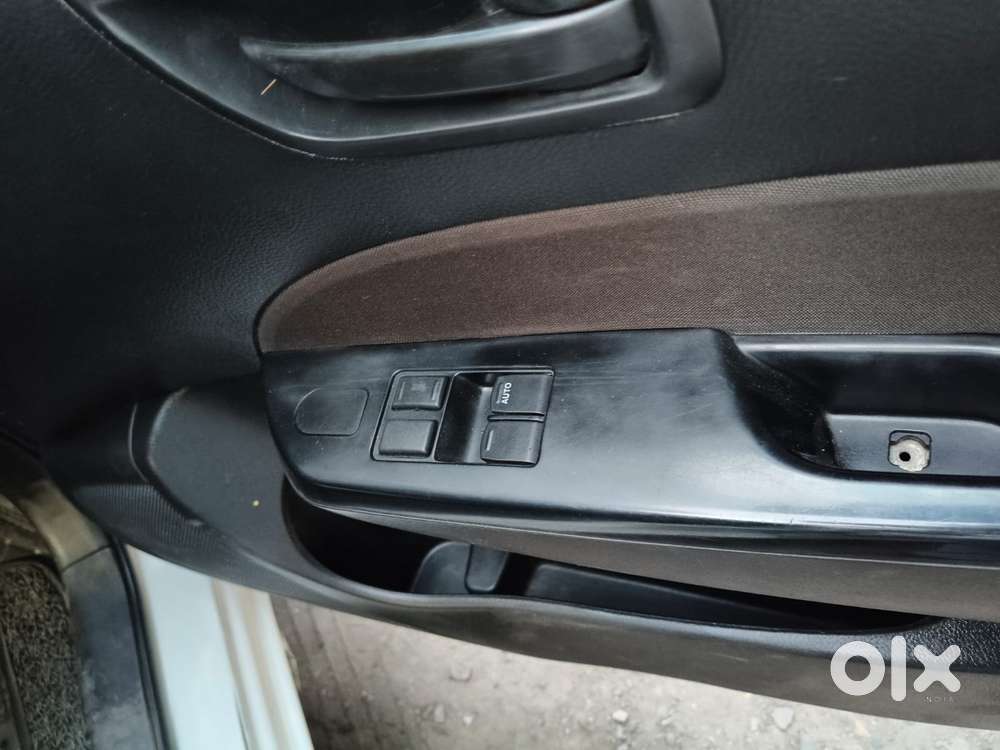 Maruti Suzuki Swift Ddis Vdi, 2016, Diesel