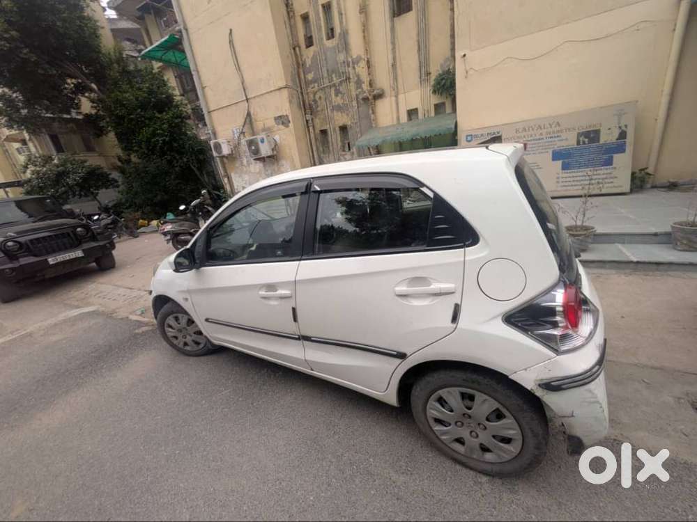 Honda Brio 2013 Petrol 64198 Km Driven