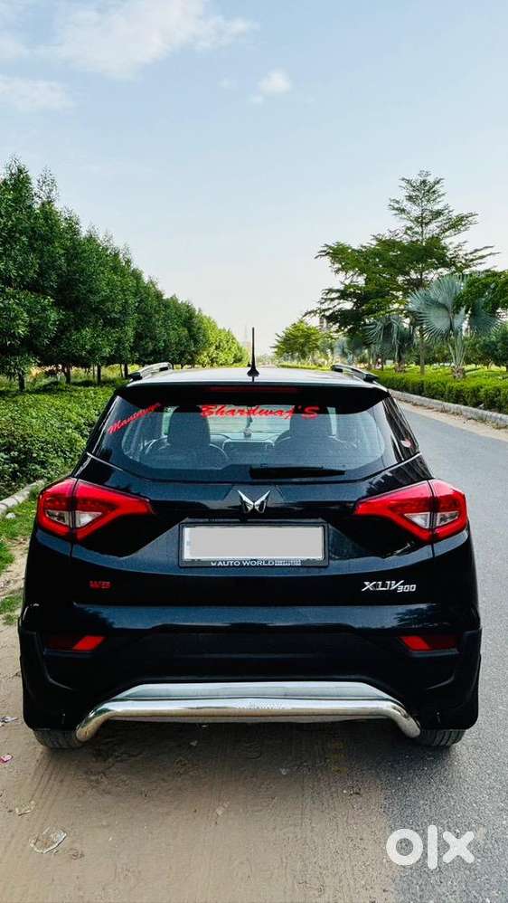 Mahindra Xuv300 Turbosport 2023 Petrol Well Maintained