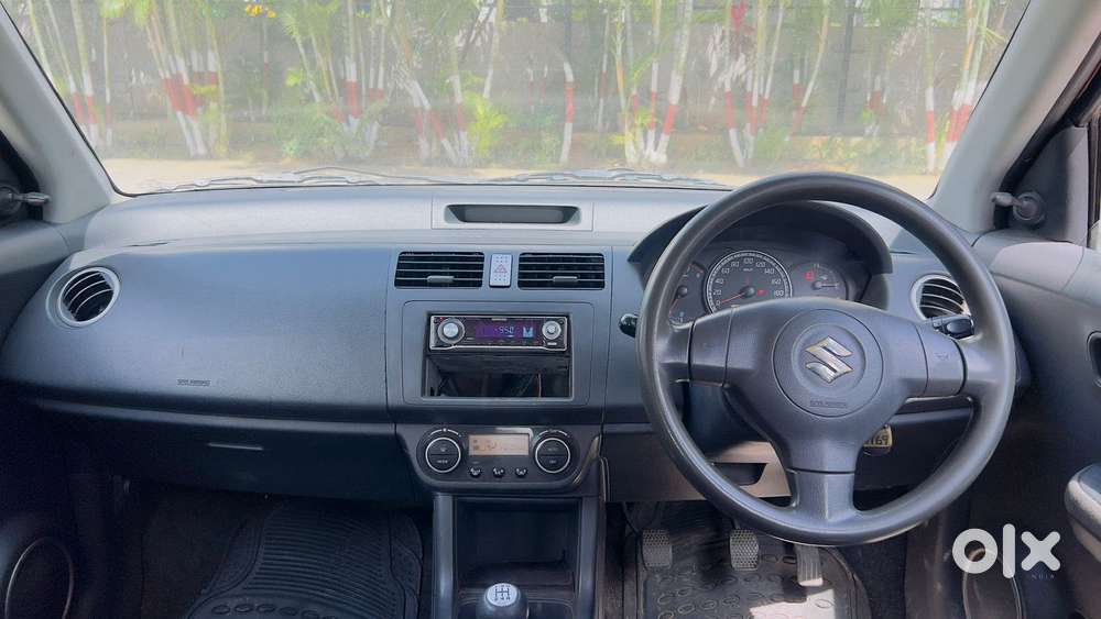 Maruti Suzuki Swift Vvt Zxi, 2007, Petrol