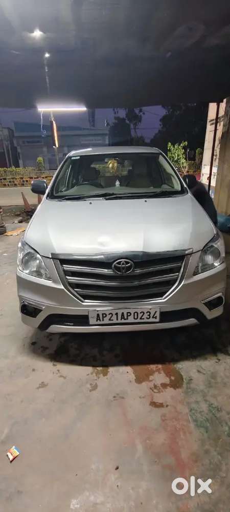 Toyota Innova 2.5 G, 2012 Diesel 7-seater
