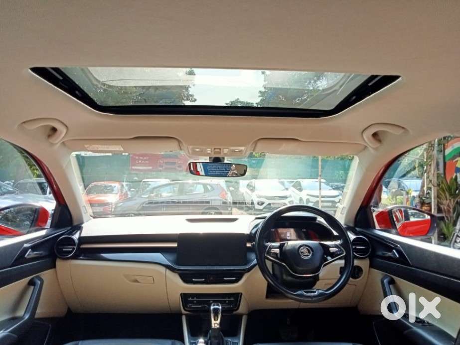 Skoda Slavia 1.0 Tsi Style At, 2024, Petrol