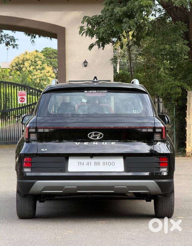 Hyundai Venue, 2023, Petrol