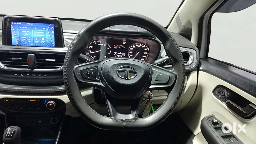 Tata Altroz 1.2 Xm Plus, 2022, Petrol