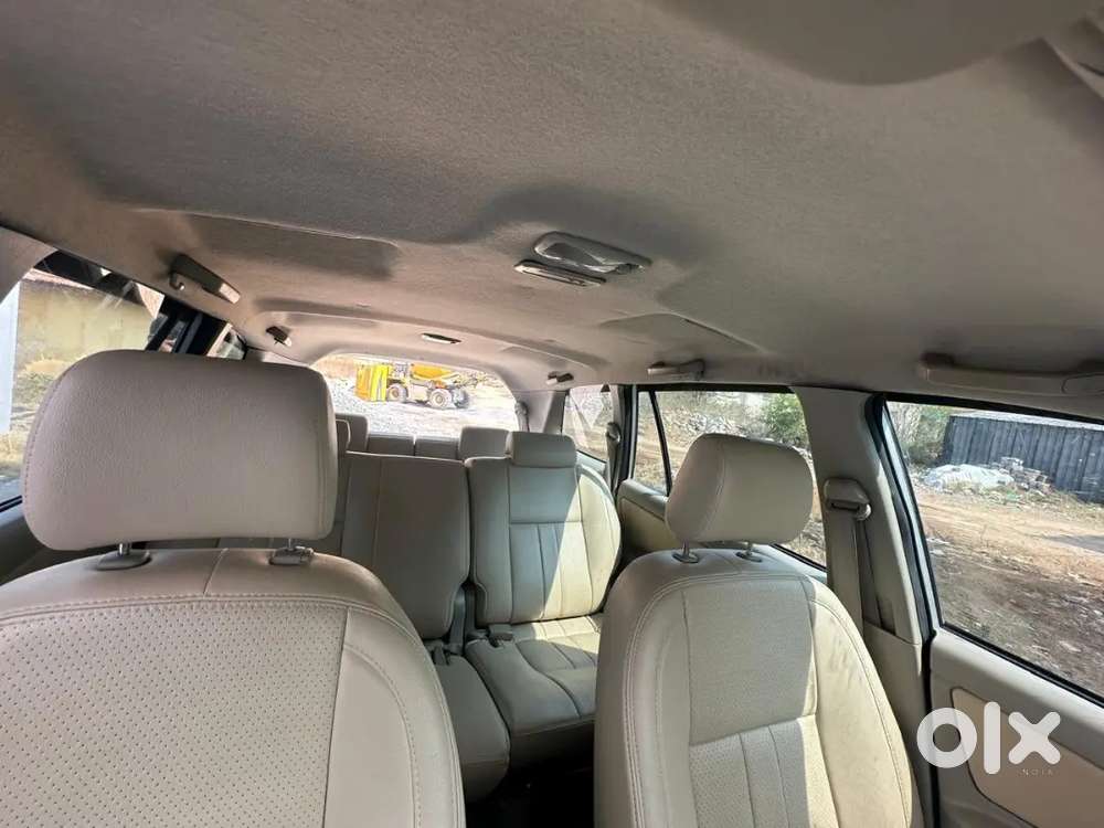 Toyota Innova Diesel 2.5 V 7 Str 2010