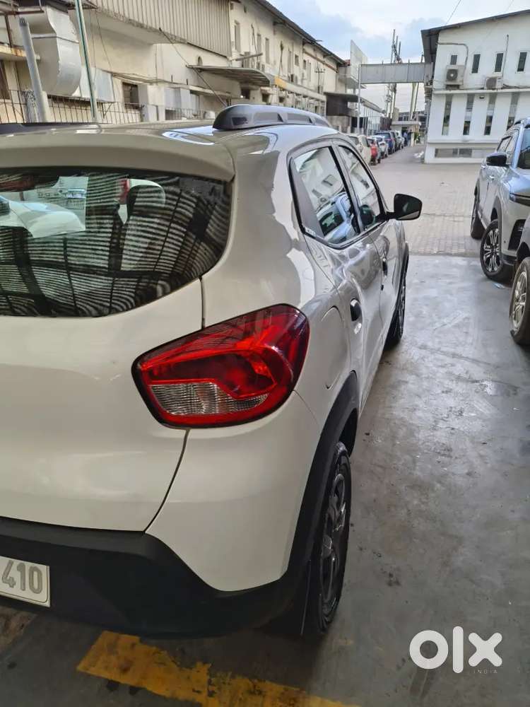 Renault Kwid 2017 Car With Showroom Service Record