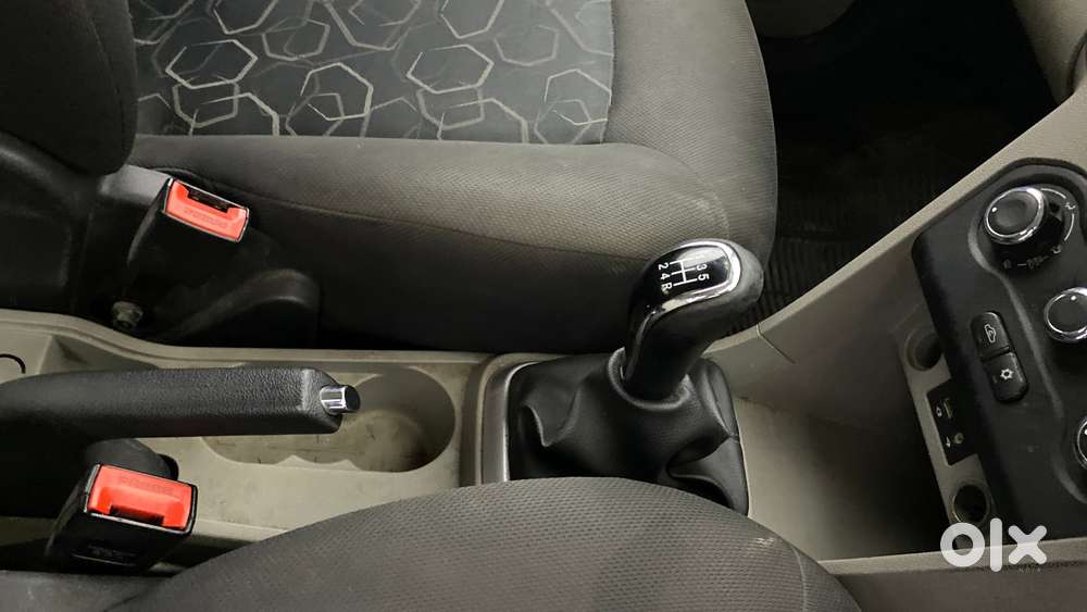 Tata Tiago 1.2 Revotron Xt, 2017, Petrol