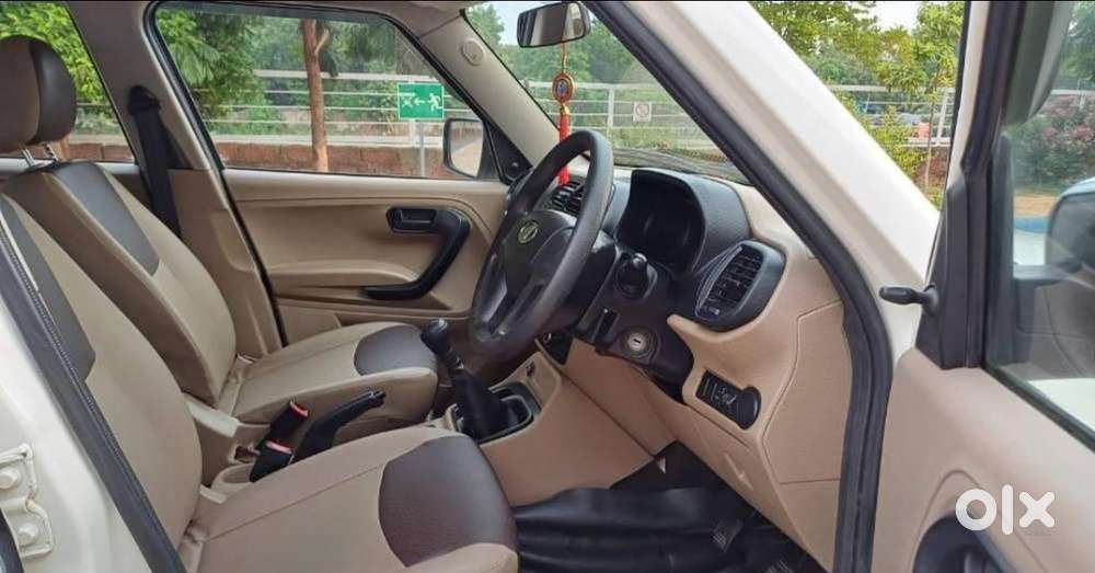 Mahindra Tuv 300 T6 Plus, 2016, Diesel