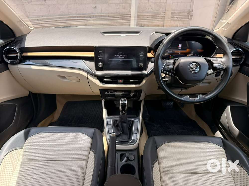 Skoda Slavia, 2023, Petrol