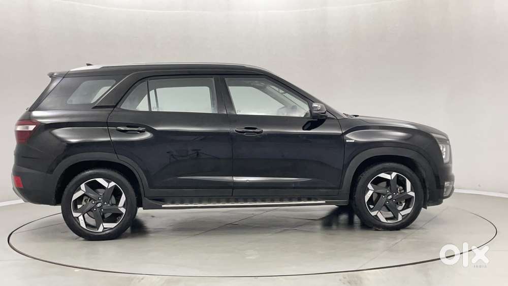 Hyundai Alcazar 1.5 Tdct Signature (o) 7s Petrol, 2023, Petrol