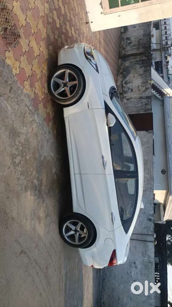 Hyundai Verna Sx Optional 2012 Diesel Car