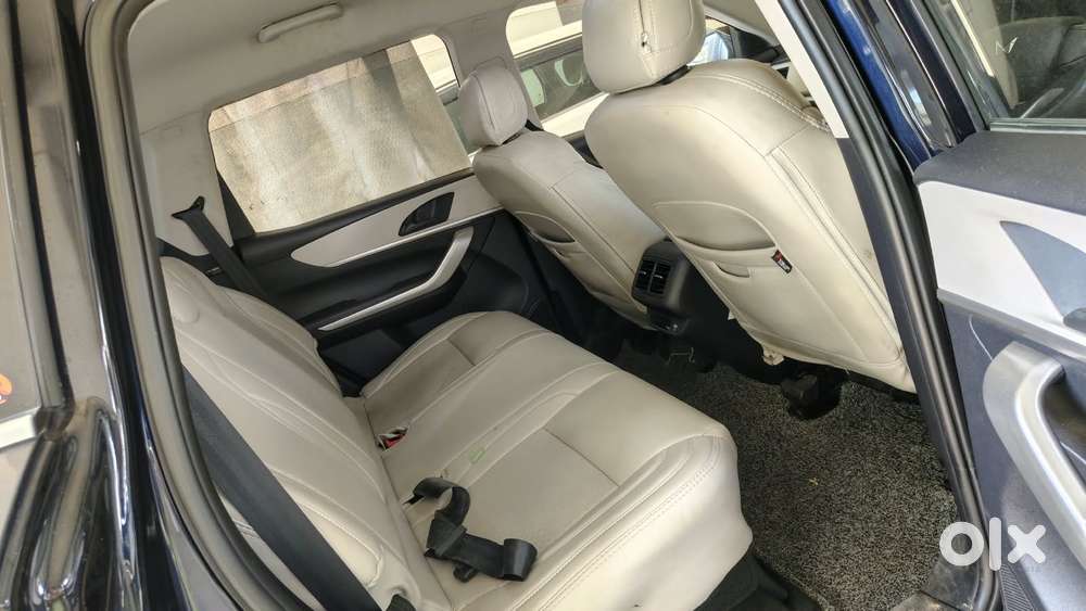 Mahindra Xuv700 2.2 Mx Diesel Mt 5 Str, 2026, Diesel