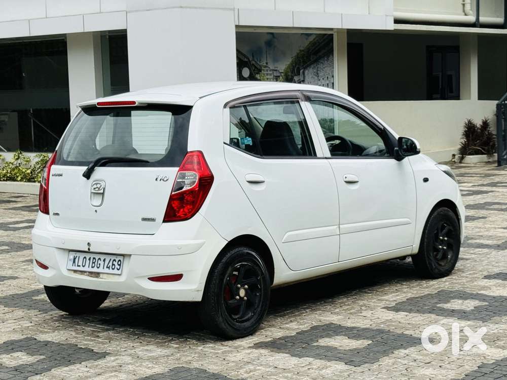 Hyundai I10 Sportz At, 2012, Petrol