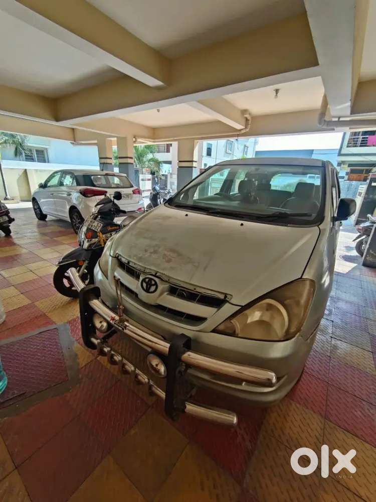 Innova 2006 V 2.5 8 Setter Ac Rear Ac Single Owner Original Paint