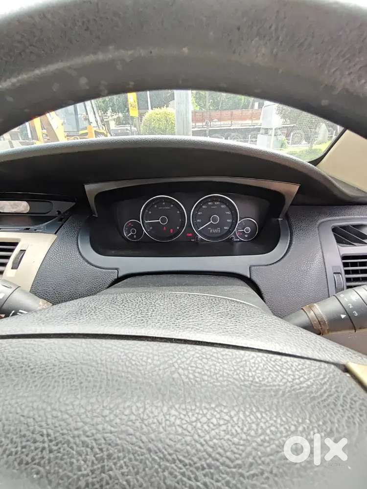 Tata Manza Aura 2015