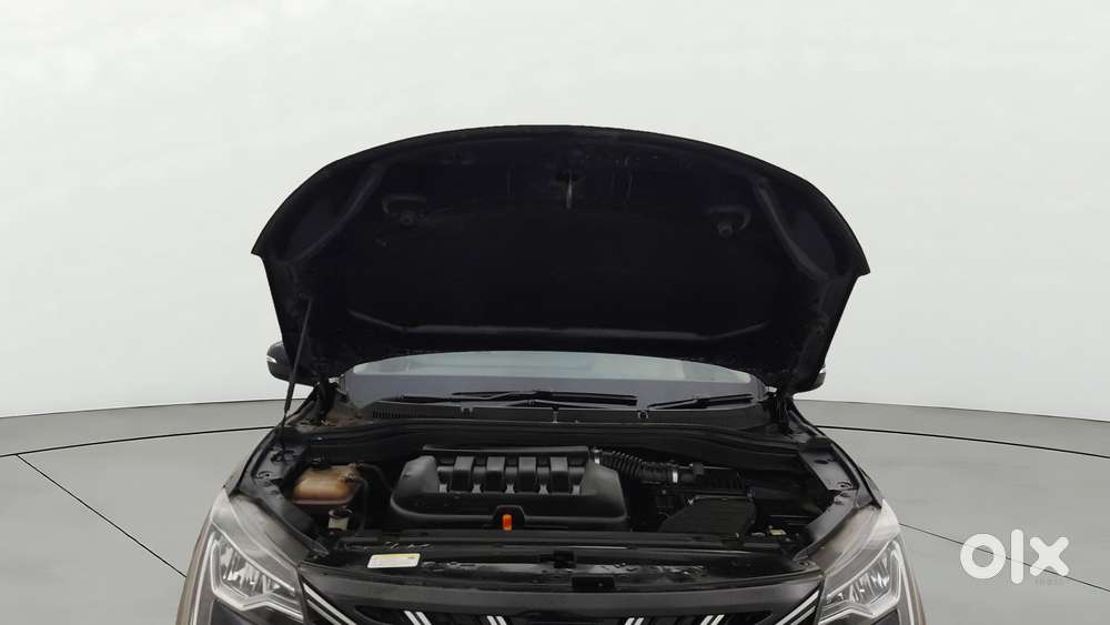 Mahindra Xuv700 2.0 Ax 7 Petrol At Str, 2022, Petrol