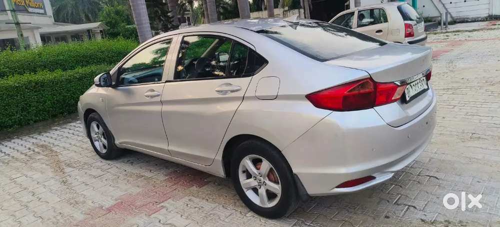 Honda City 1.5 V 2014