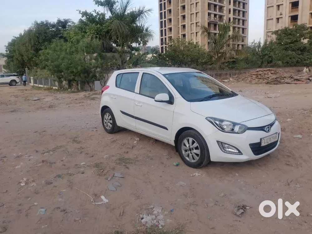 Hyundai I20 2013 Petrol 75000 Km Driven