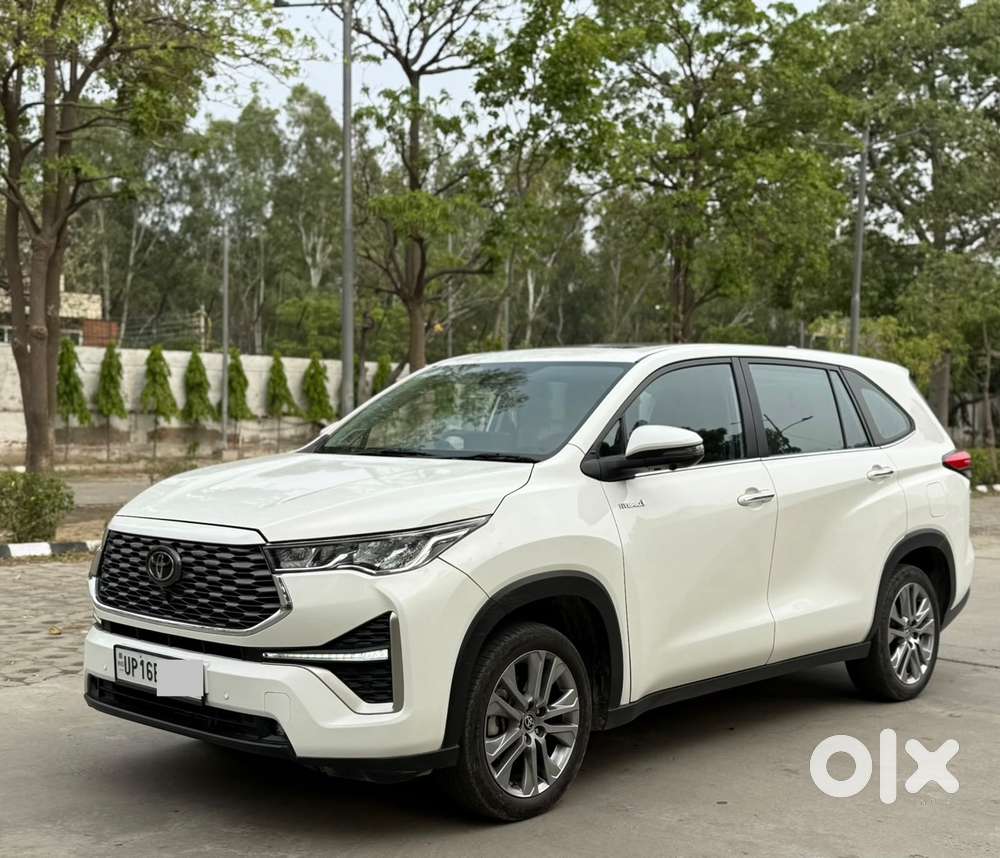 Toyota Innova Hycross 2.0 Zx (o) Hybrid 7 Str, 2024, Petrol