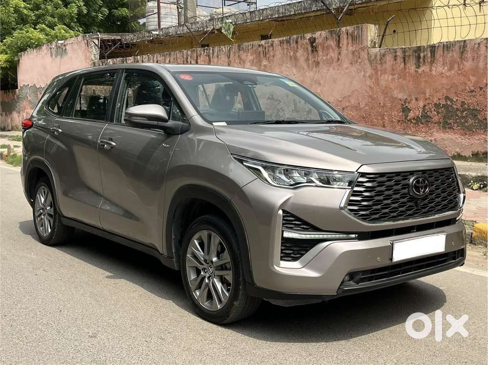 Toyota Innova Hycross 2.0 Zx (o) Hybrid 7 Str, 2025, Electric