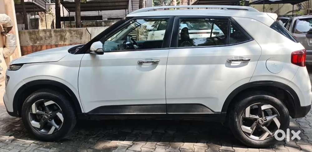 Hyundai Venue 1.0 Sx (o) Turbo Dct, 2019, Petrol