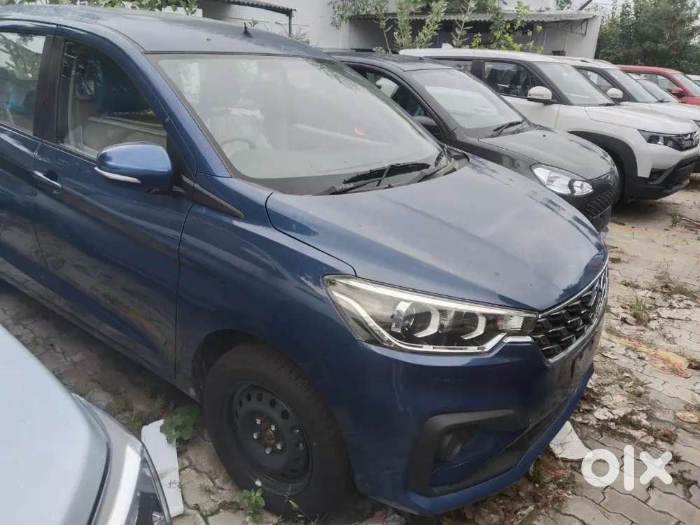 Maruti Suzuki Ertiga 1.5 Vxi 2016