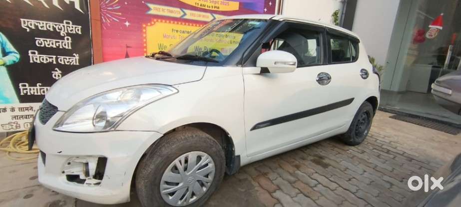 Maruti Suzuki Swift Vxi Optional, 2017, Petrol