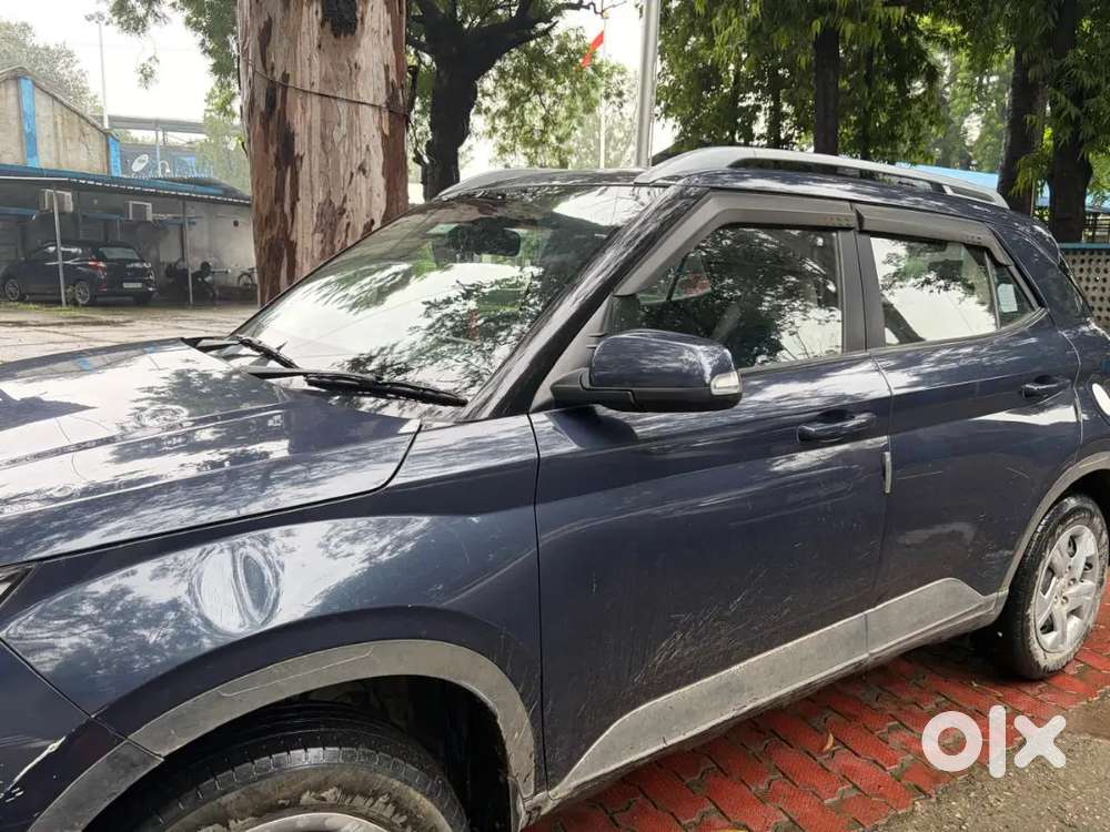 Hyundai Venue 2021 Petrol Good Condition