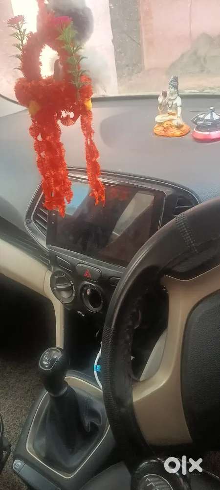 First मॉडल है