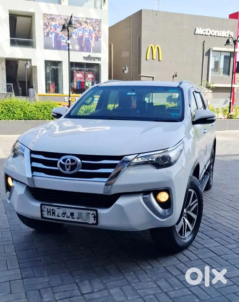Toyota Fortuner 4x4 Sigma 4 Automatic 2017 1st Owner