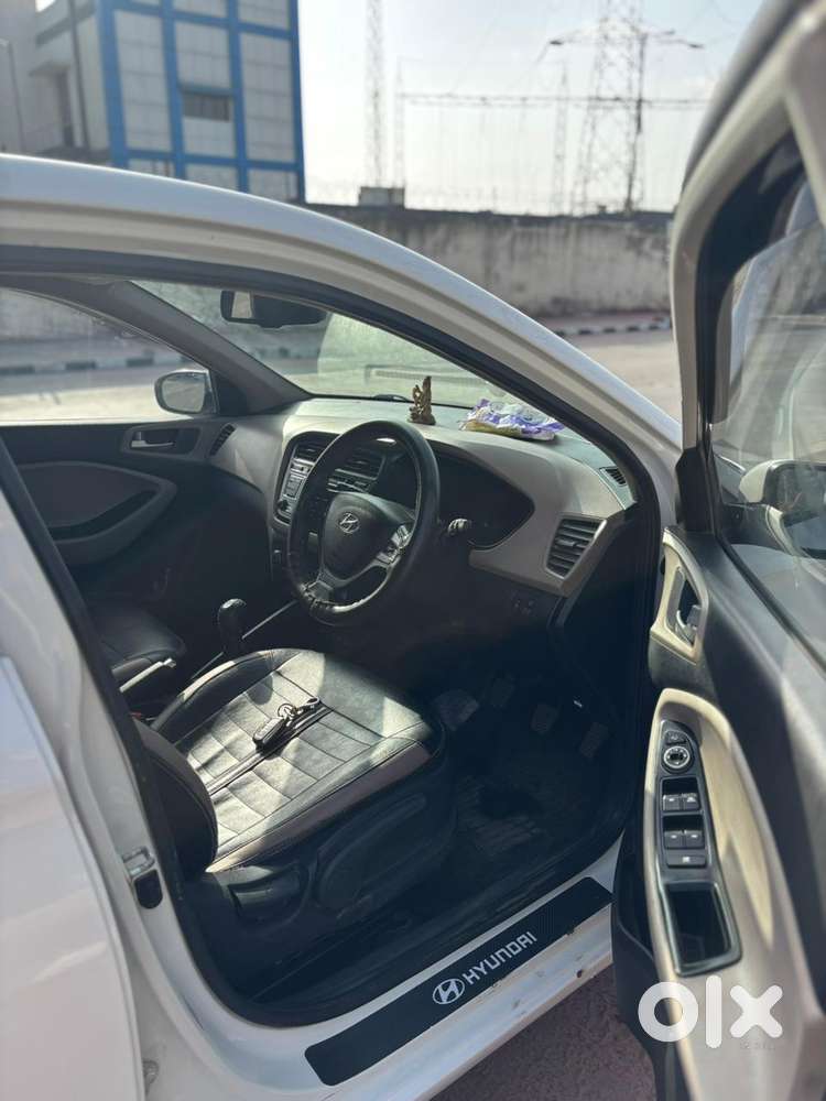 Hyundai I20 Petrol Asta, 2015, Petrol