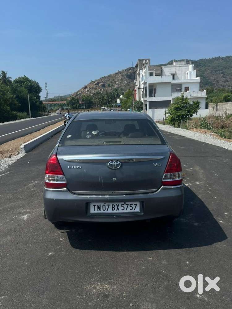 Toyota Car Diesel 2013