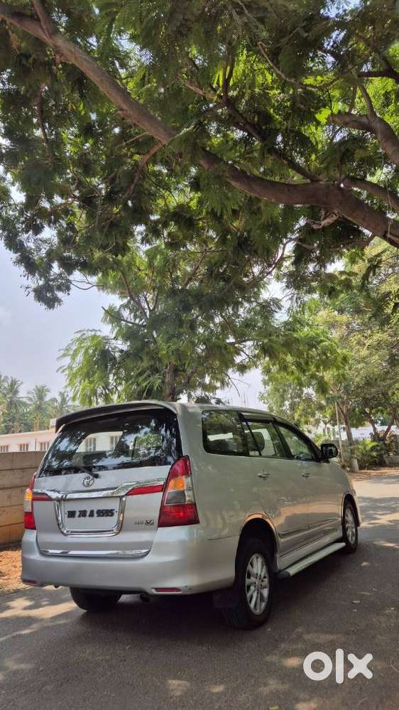 Toyota Innova 2.5 V 8 Str, 2014, Diesel