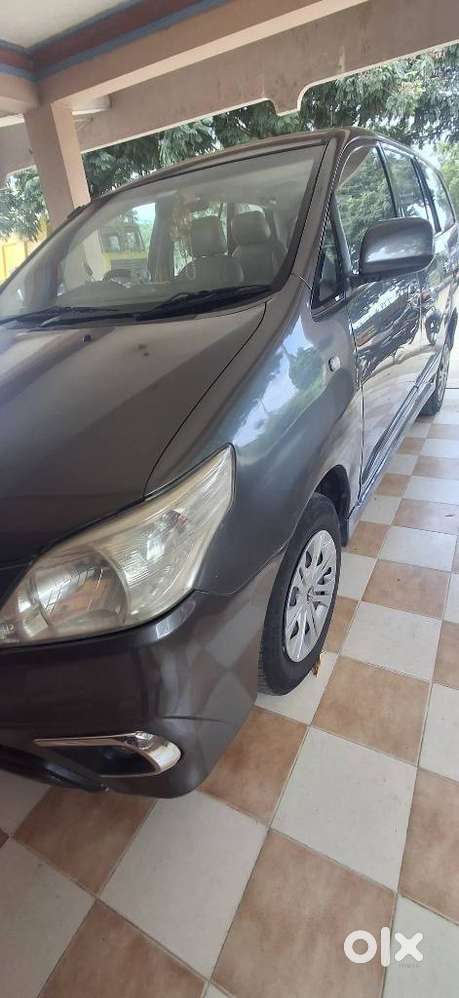 Toyota Innova 2.5 G (diesel) 7 Seater, 2013, Diesel