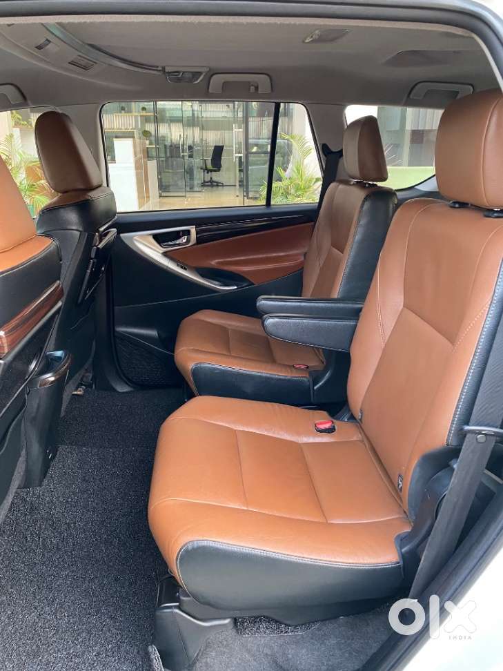 Toyota Innova Crysta 2.8z Automatic, 2017, Diesel