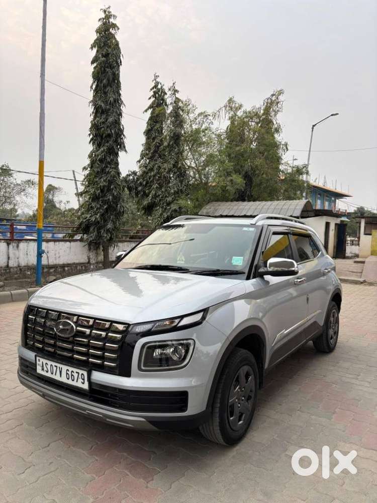 Hyundai Venue 1.2 S (o), 2023, Petrol