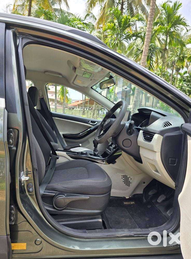 Tata Nexon 1.2 Revotron Xz Plus, 2021, Petrol