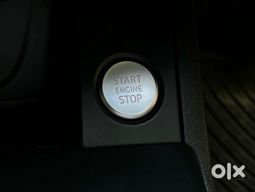 Audi A4 2.0 Premium 40 Tfsi, 2025, Petrol