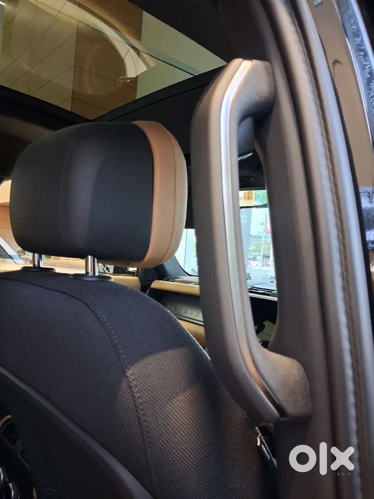 Defender 2.0 L, 7 Seater 110 Hse