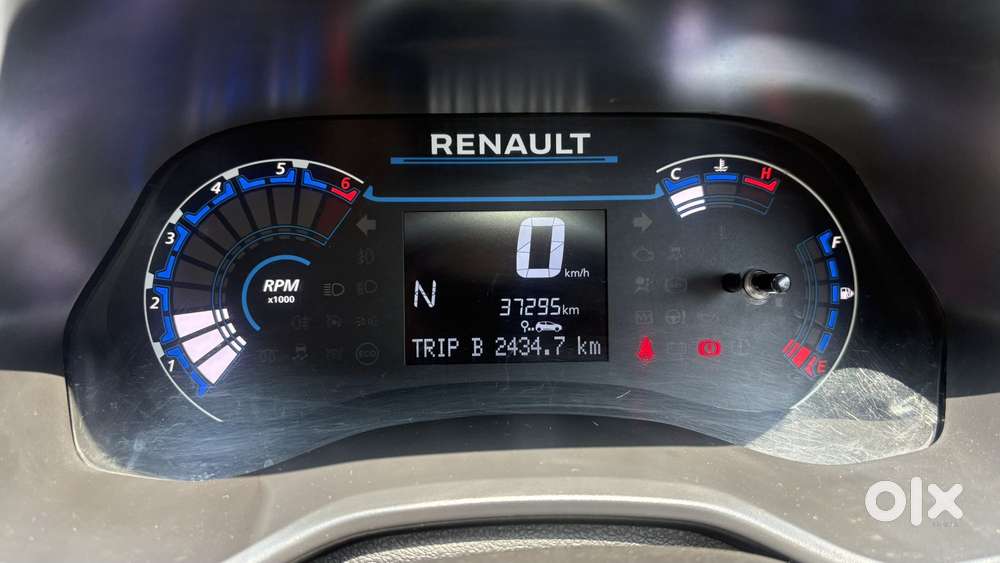 Renault Triber Rxz Easy-r Amt, 2023, Petrol