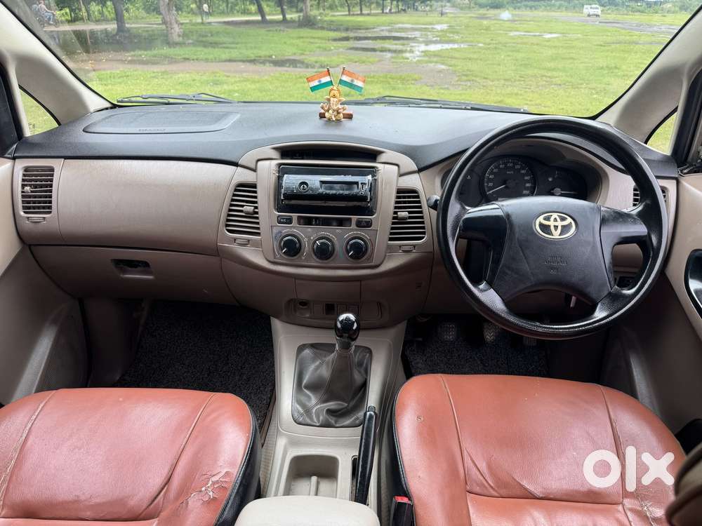 Toyota Innova 2.5 G (diesel) 8 Seater, 2016, Diesel