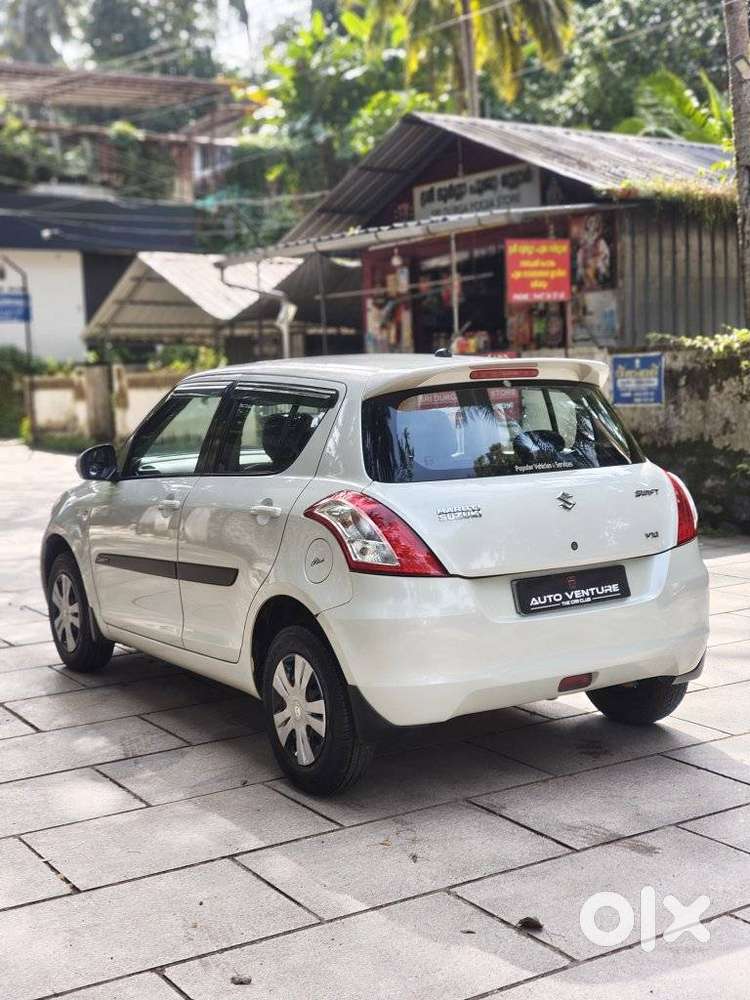 Maruti Suzuki Swift 1.2 Abs, 2017, Petrol