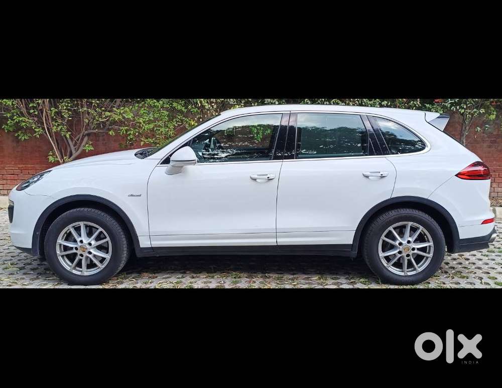 Porsche Cayenne 2016 Diesel Well Maintained