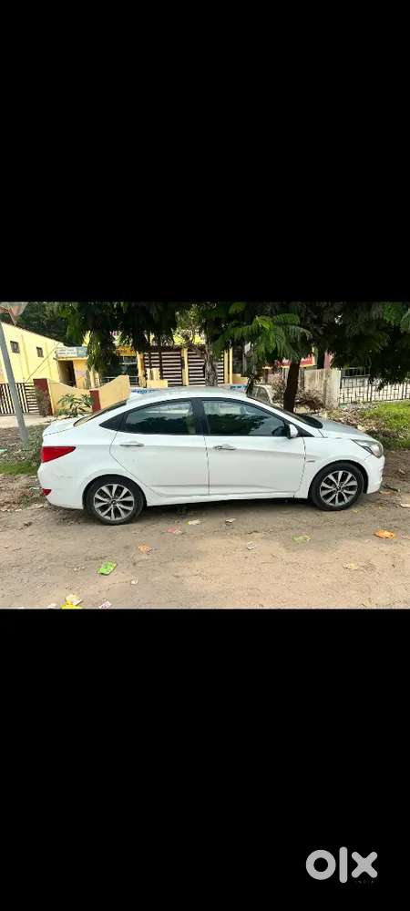 Hyundai Verna Diesel At 2015
