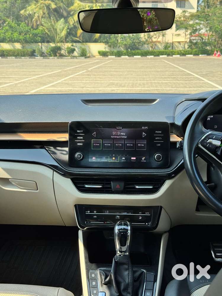 Skoda Slavia 1.5 Tsi Style At, 2022, Petrol