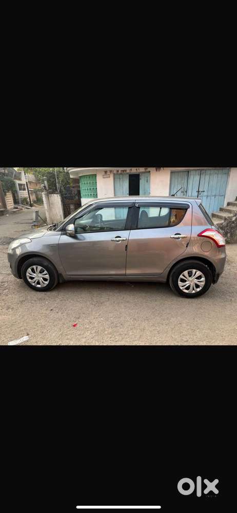 Maruti Suzuki Swift Vxi, 2011, Petrol