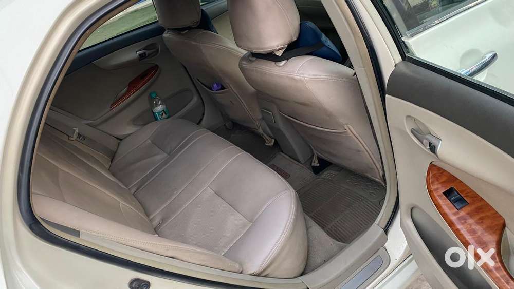 Toyota Corolla Altis 2010-2013 G, 2011, Petrol