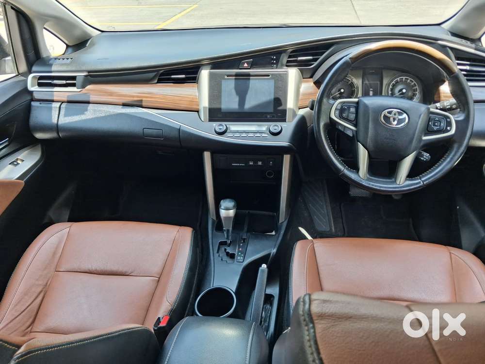 Toyota Innova Crysta 2.8 Gx At, 2016, Diesel