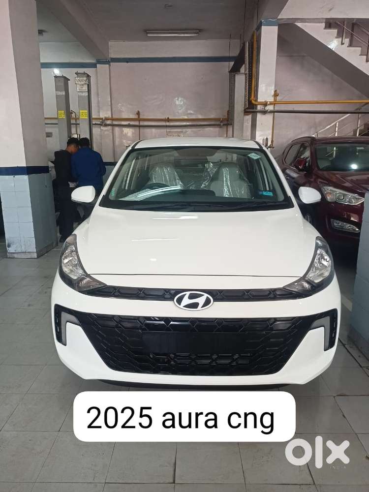 Hyundai Aura 1.2 Sx Cng, 2025, Cng & Hybrids